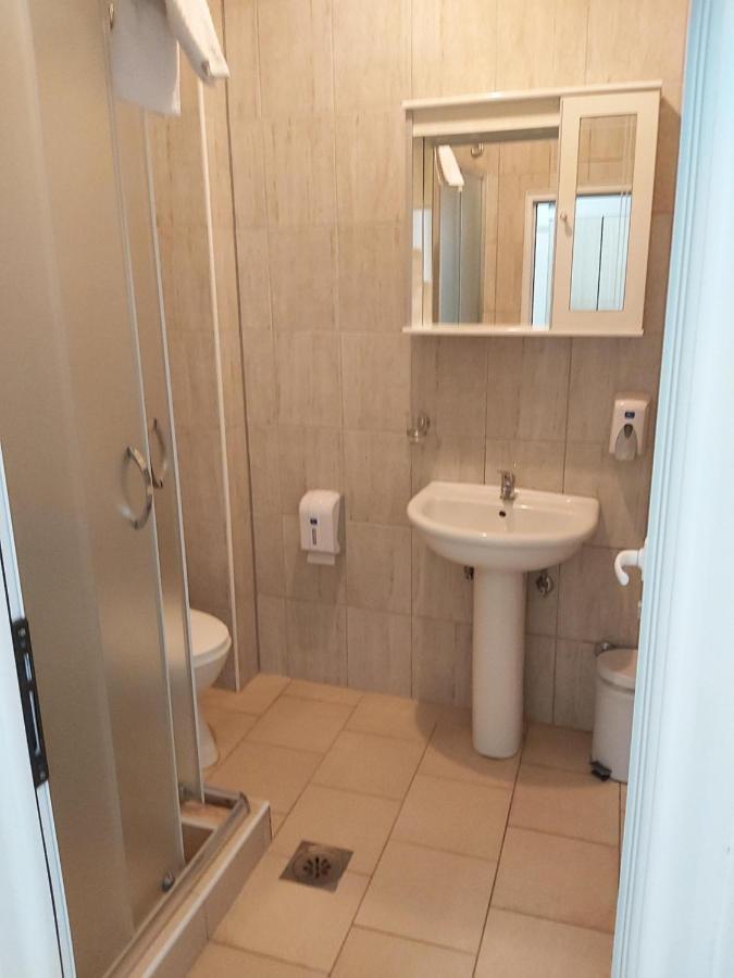 Hotel Zan Ulcinj Buitenkant foto