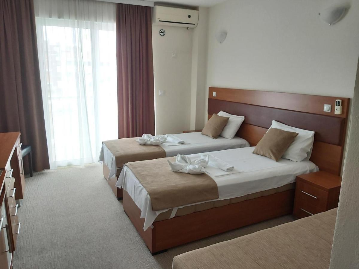Hotel Zan Ulcinj Buitenkant foto
