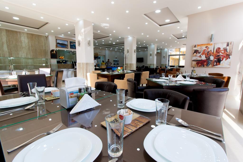 Hotel Zan Ulcinj Buitenkant foto